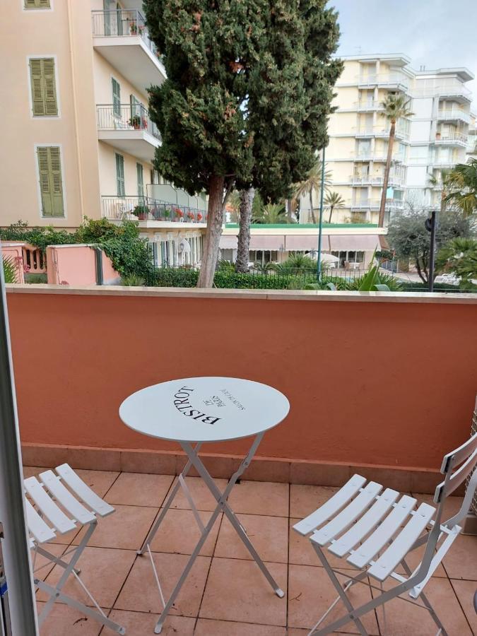 Sanremo Seaside Studio Luaran gambar